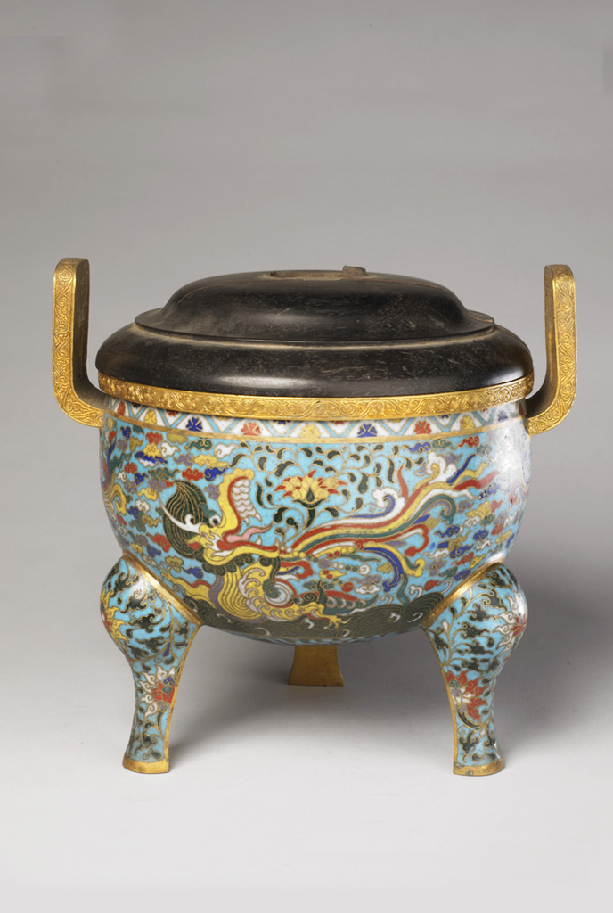 图片[1]-Qianlong style wire pinching enamel rubbing pattern blunt ear Gui type furnace-China Archive